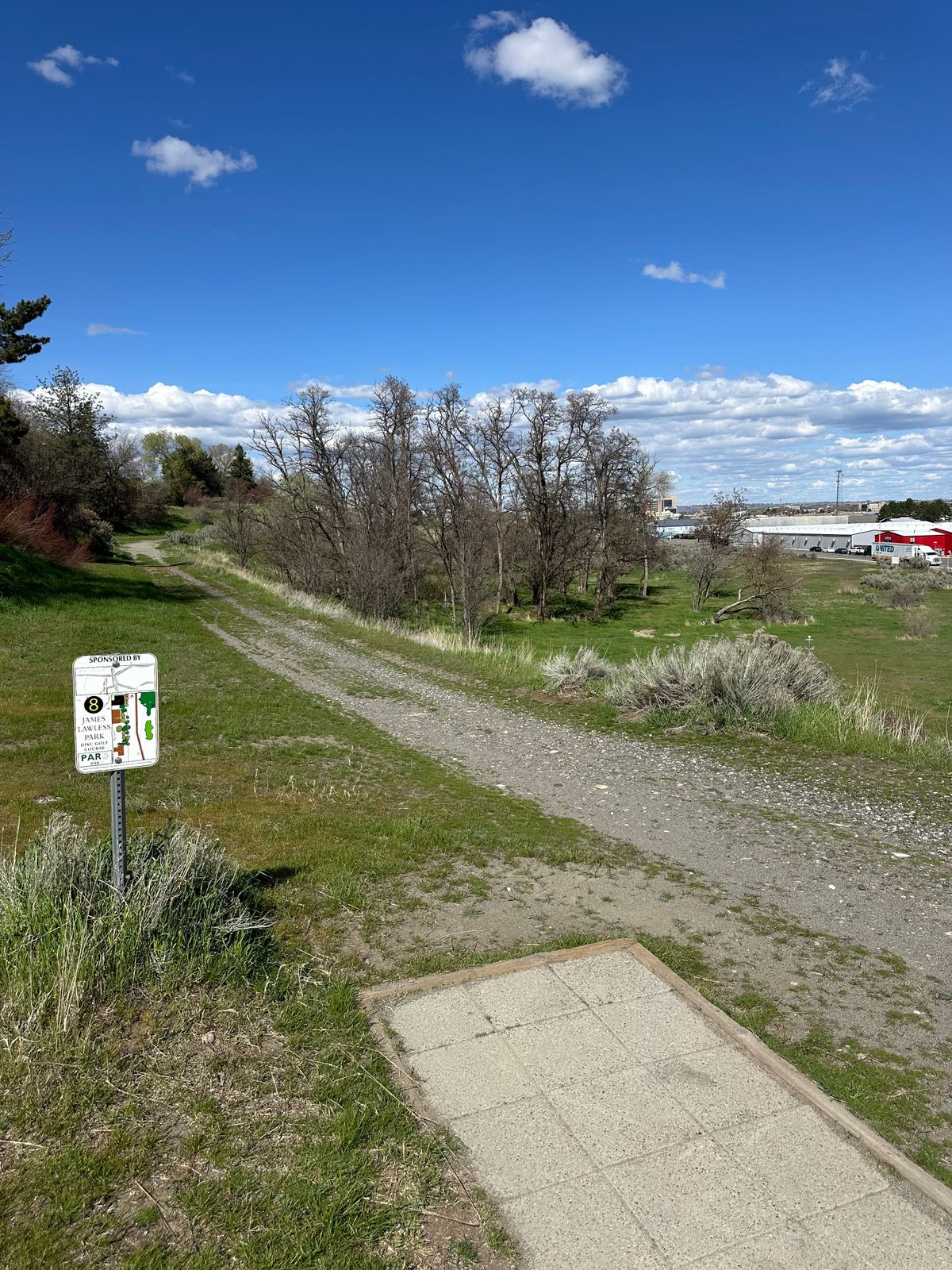 Hole 8 tee pad