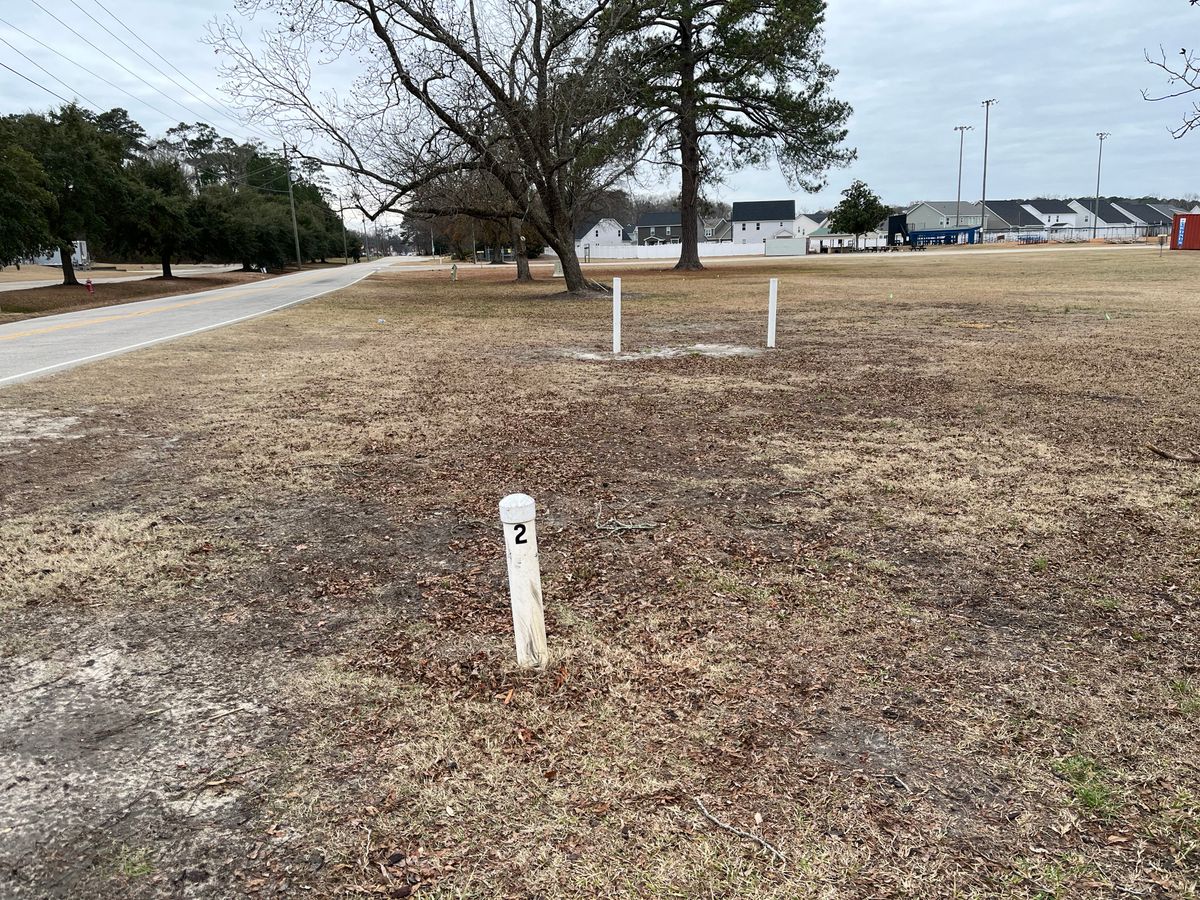 Hole 2 tee