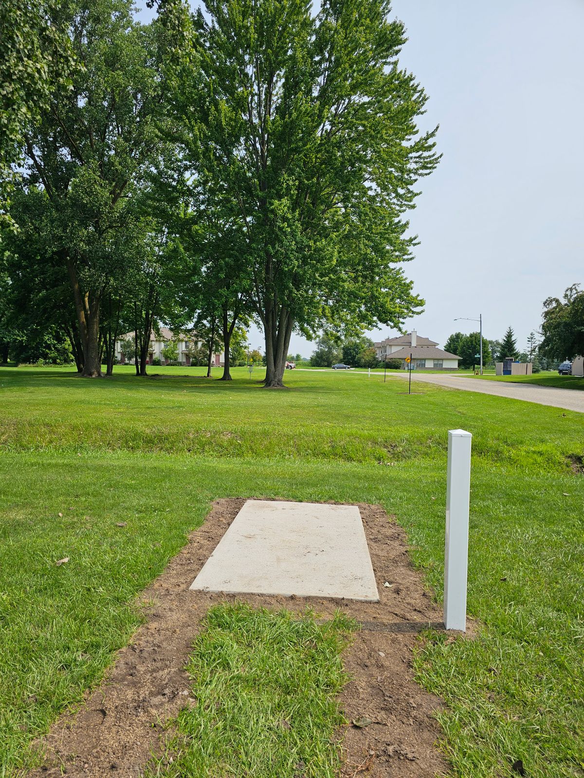 Hole 2 tee to basket.