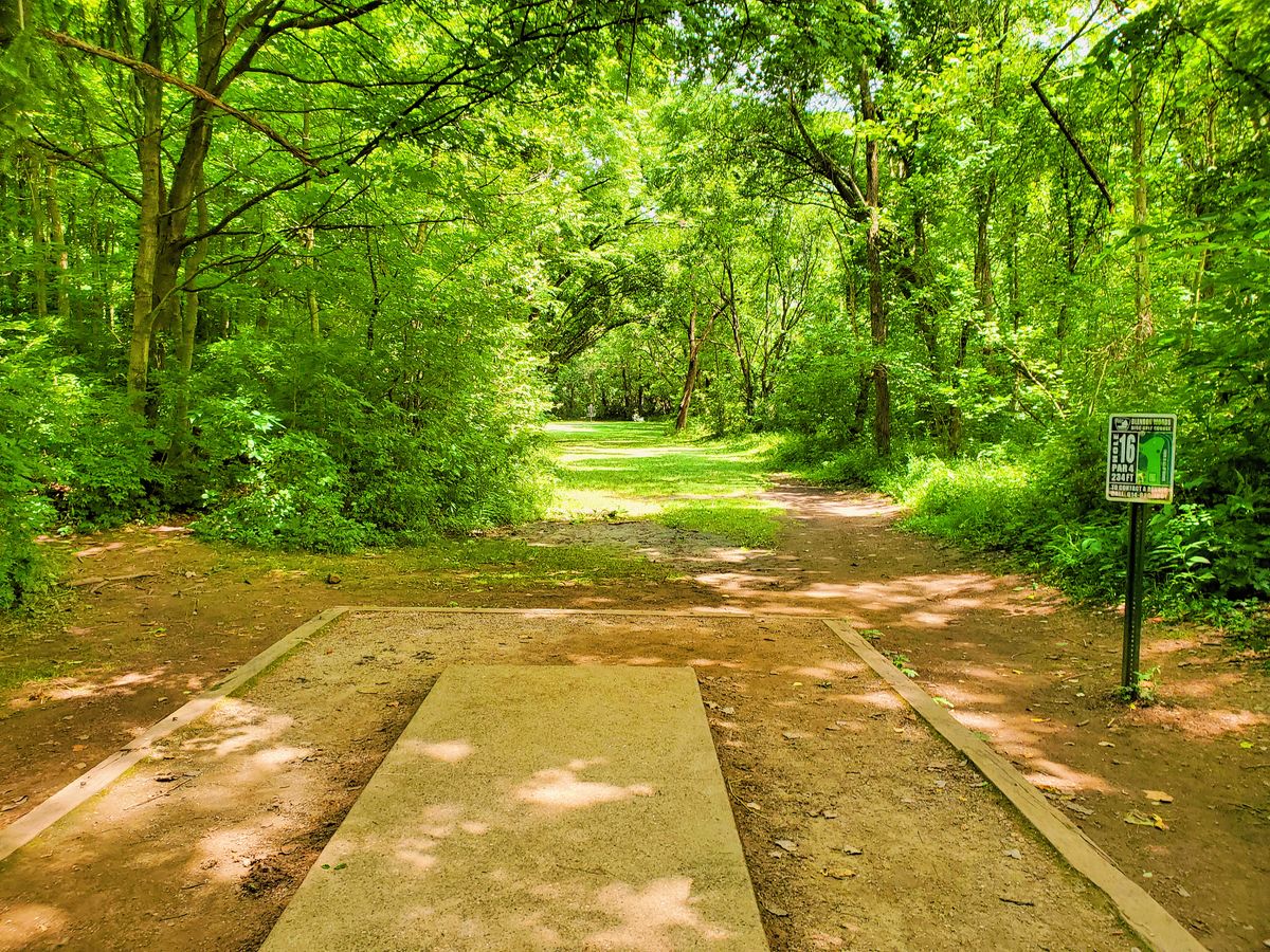 Hole 16 teepad