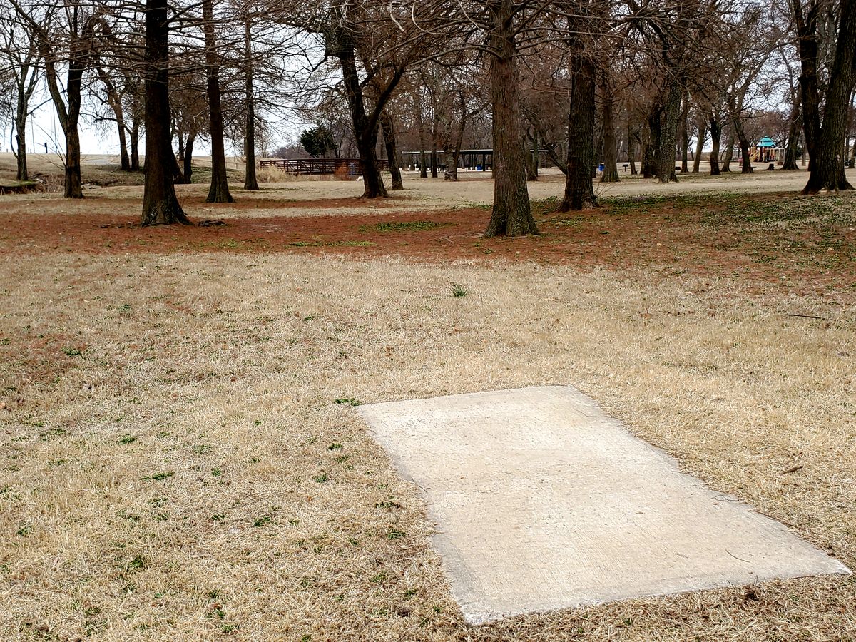 Hole 9 ( No signage for this pad )