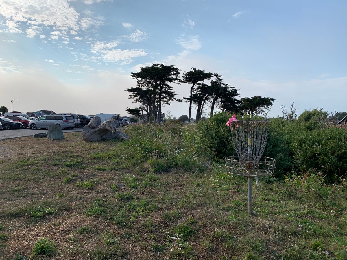 Basket on 19 - 10ft drop off next to the pin… don’t skip left!