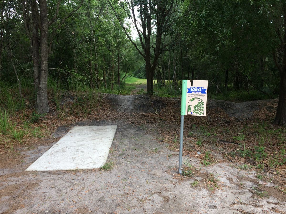 Hole 1 Tee Pad