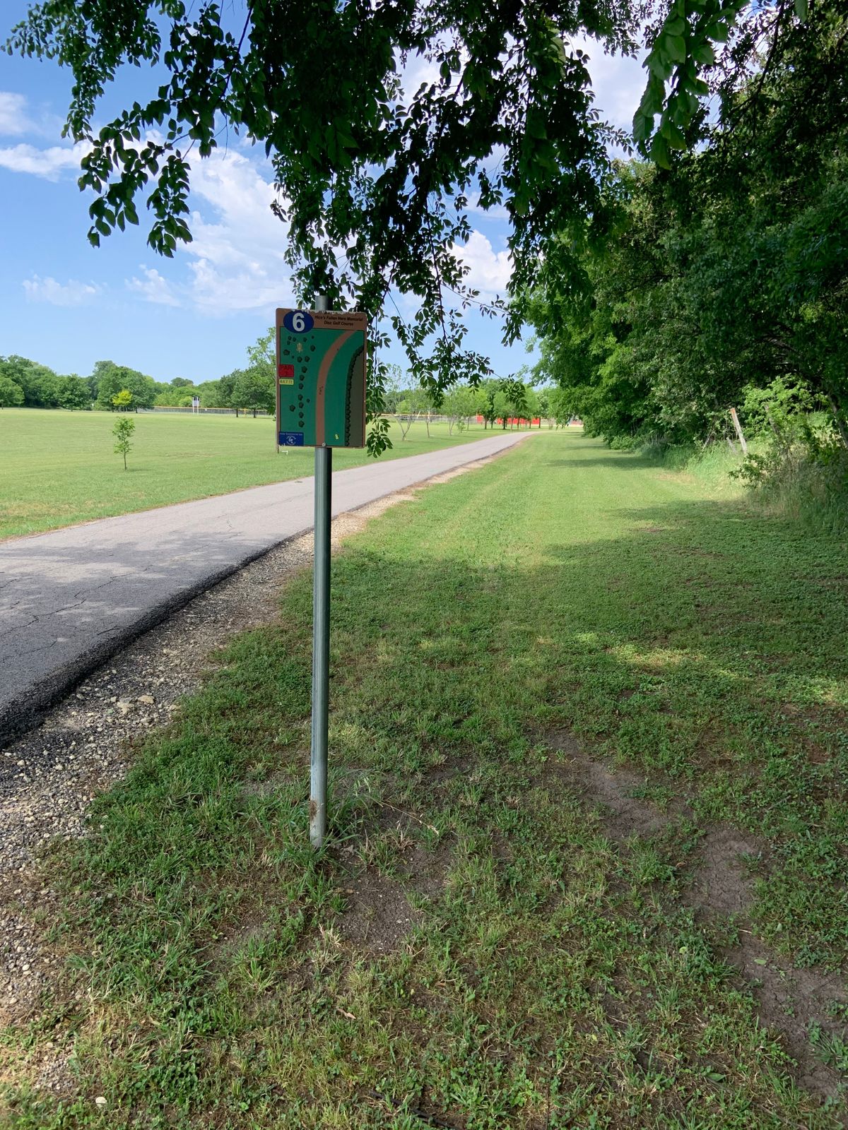 Hole 6 tee pad.