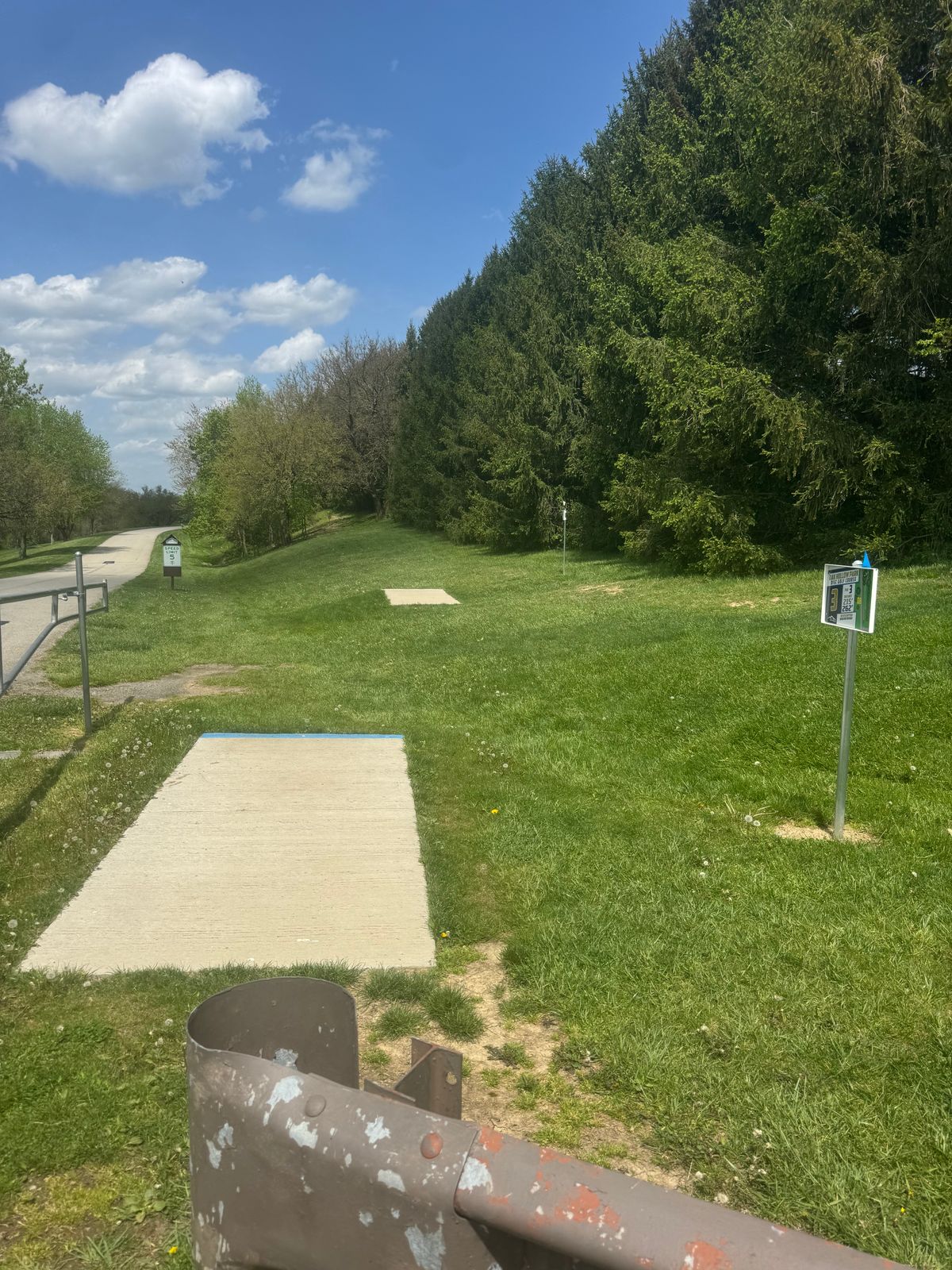 Tee 3