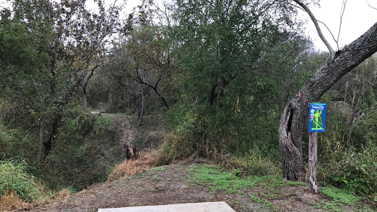 Hole 10 Fall/Winter
