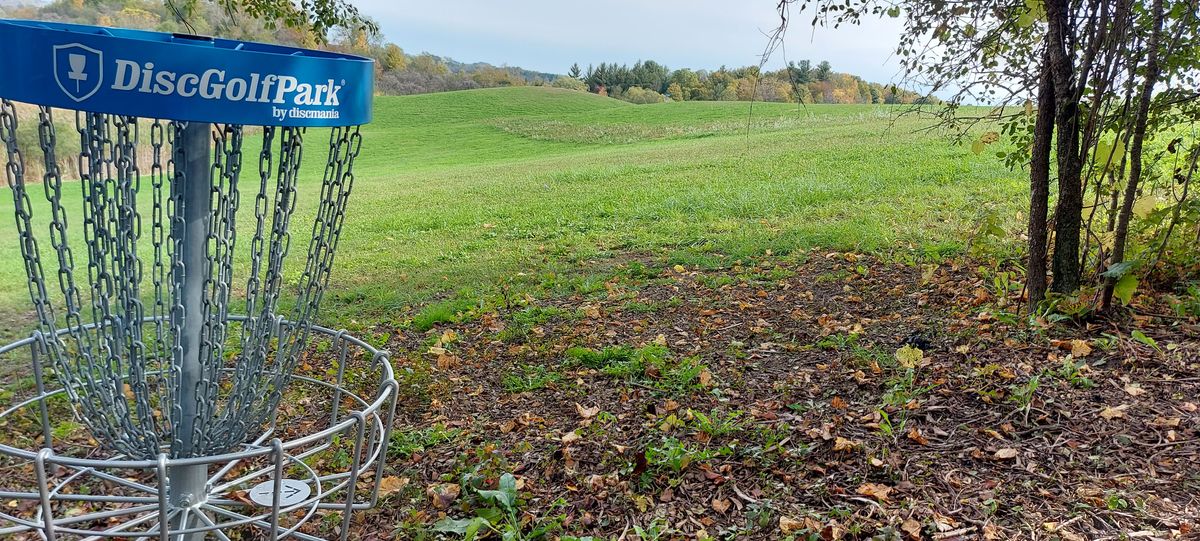 Reverse back up the fairway on hole 15 🍀🍂🍀🍂🌳