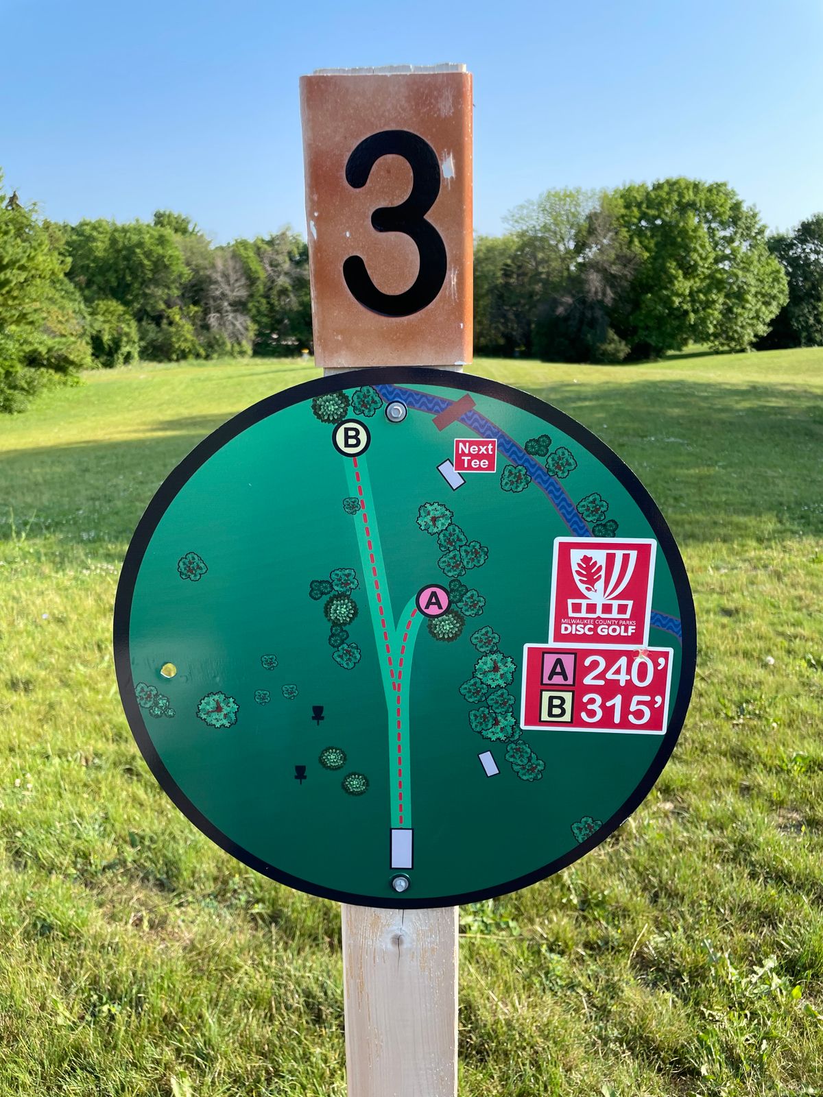 Hole 3 sign