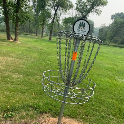 Practice basket near parking lot. The basket can be used as hole 12 after you play hole 11.