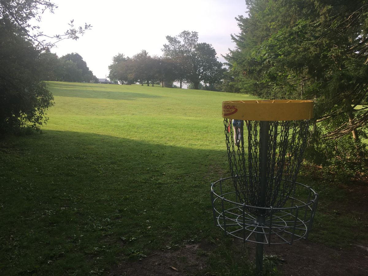 Reverse back up fairway on hole 1 🇨🇦🌲🇨🇦🌲