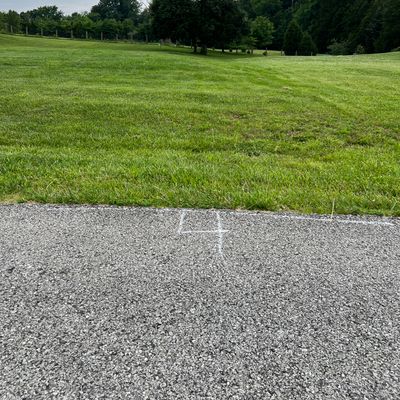 Hole 4 tee