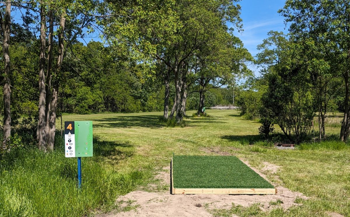 Hole 4 new tee pad