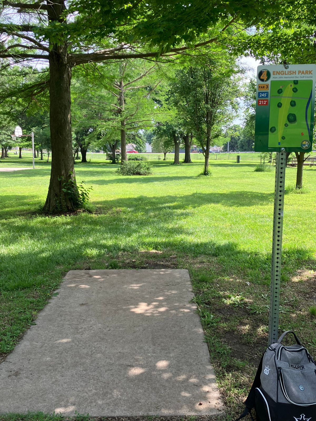 Hole 4 tee.