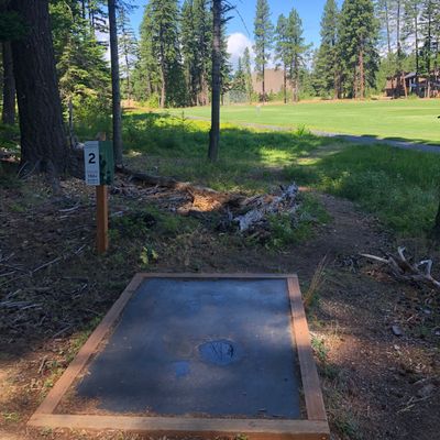 Hole 2 tee