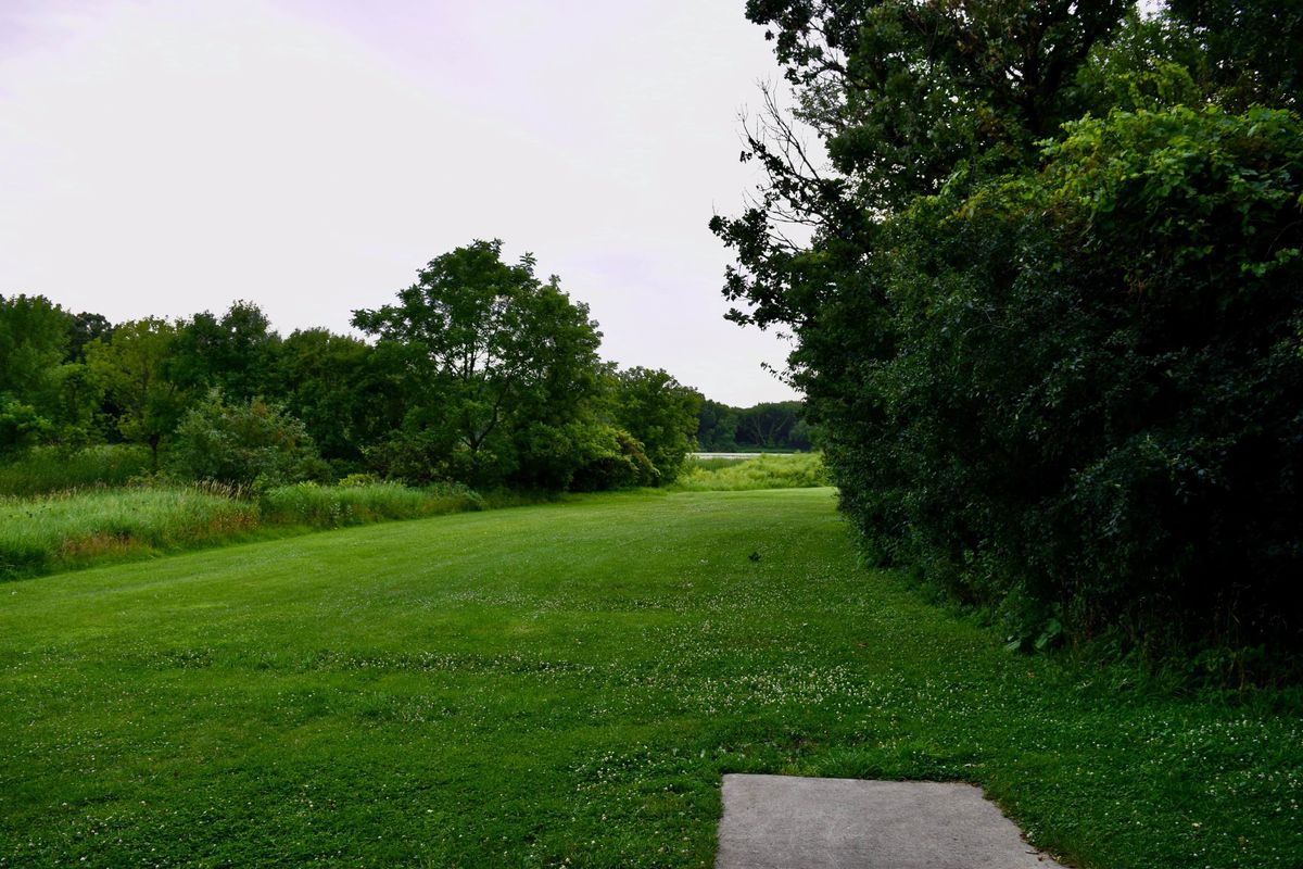 Hole 2 tee