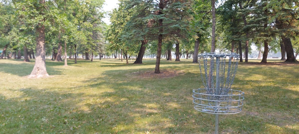 Reverse back up the fairway on hole 7 🍁☘🍁🍀🍁