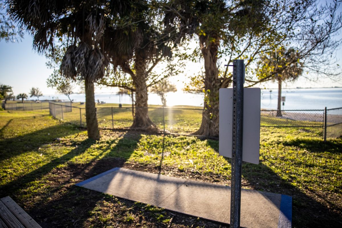 Hole 15 long pass running alongside the beach dog park.