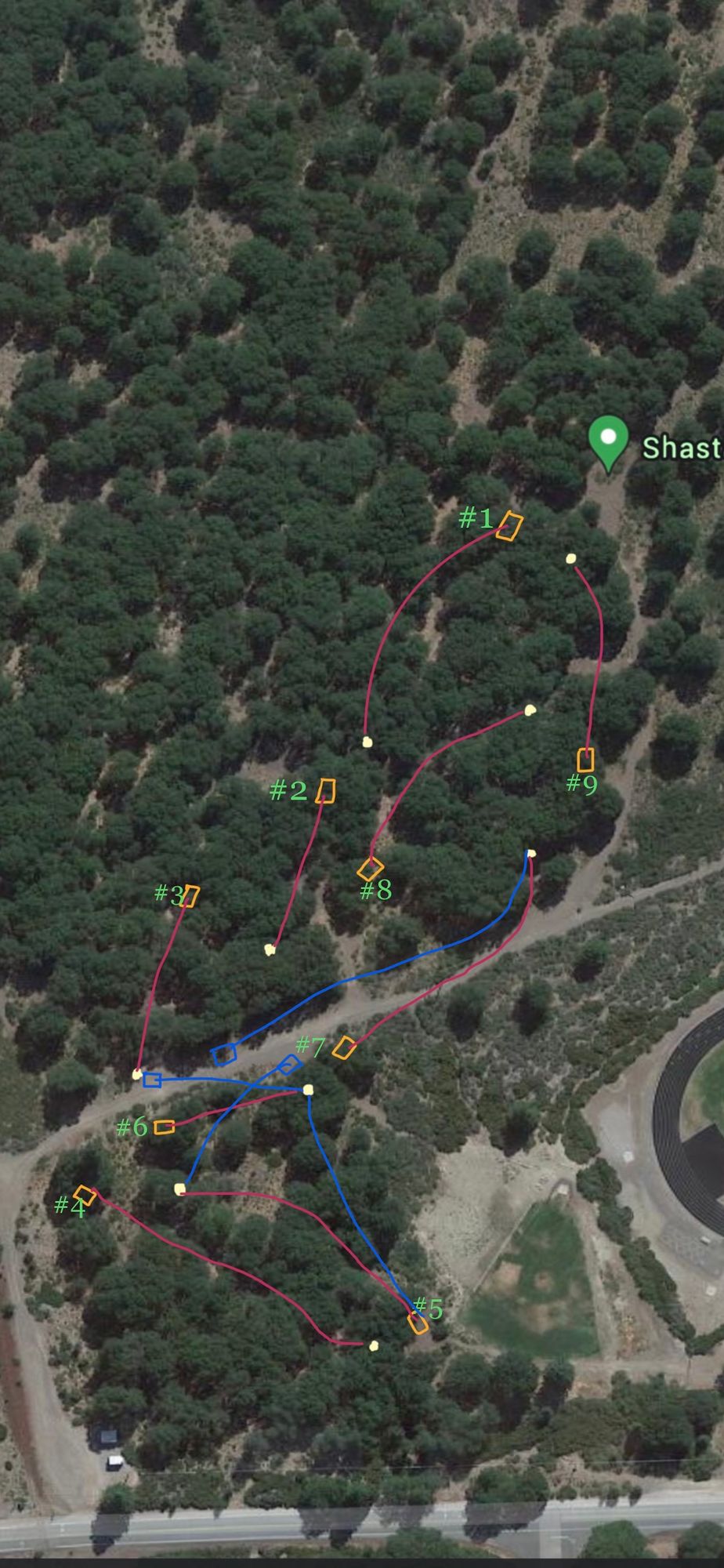 F9 Normal layout(red)
Alternate tee offs and baskets(blue)