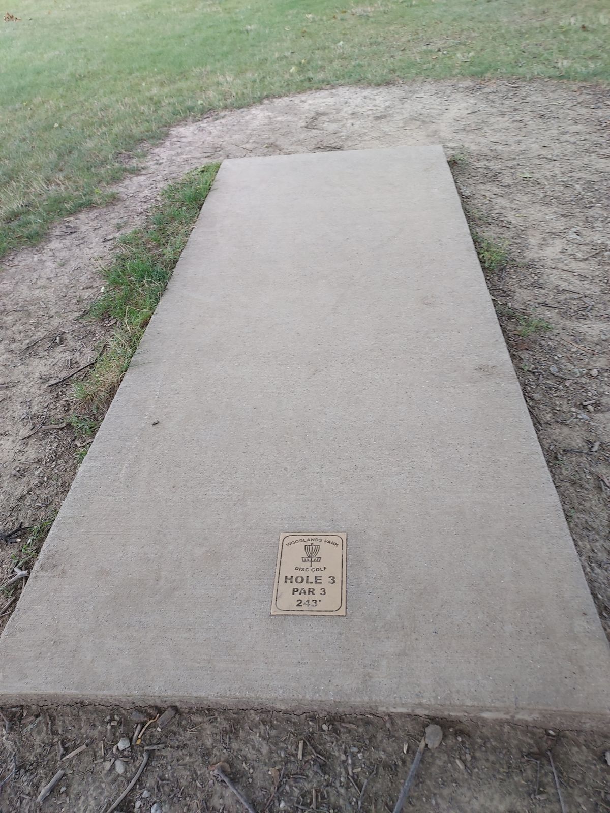 Hole 3 tee