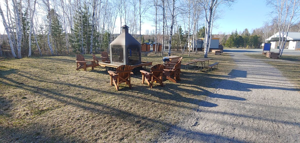Near hole 1. Enjoy a fire after a round.