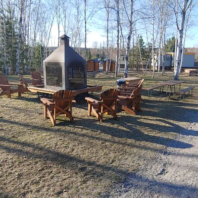 Near hole 1. Enjoy a fire after a round.