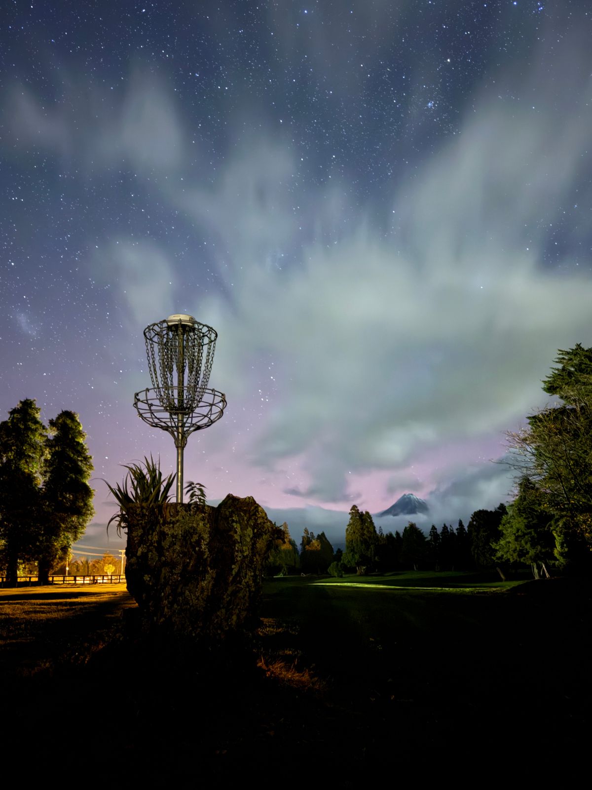 Hole 18 - Mt Taranaki, snow & aurora
