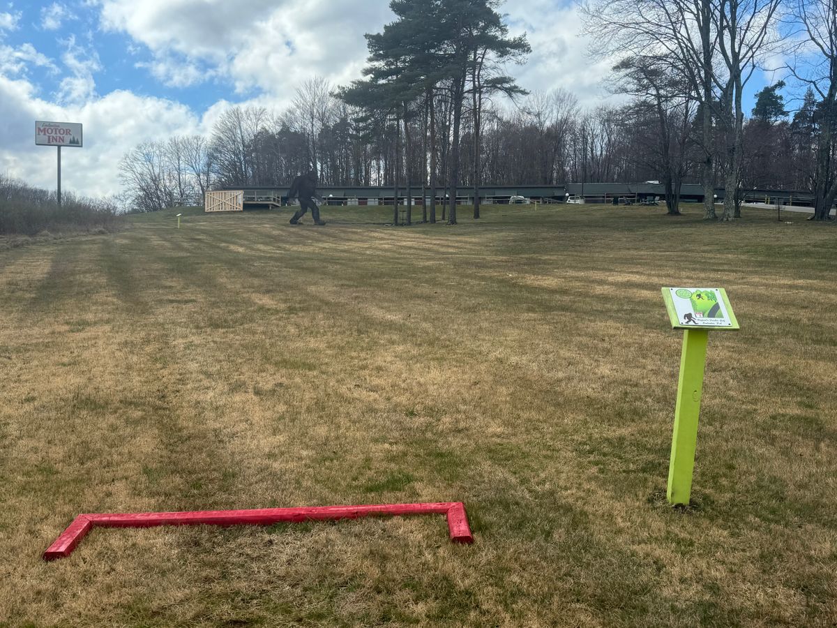 Look at hole 2 from tee pad