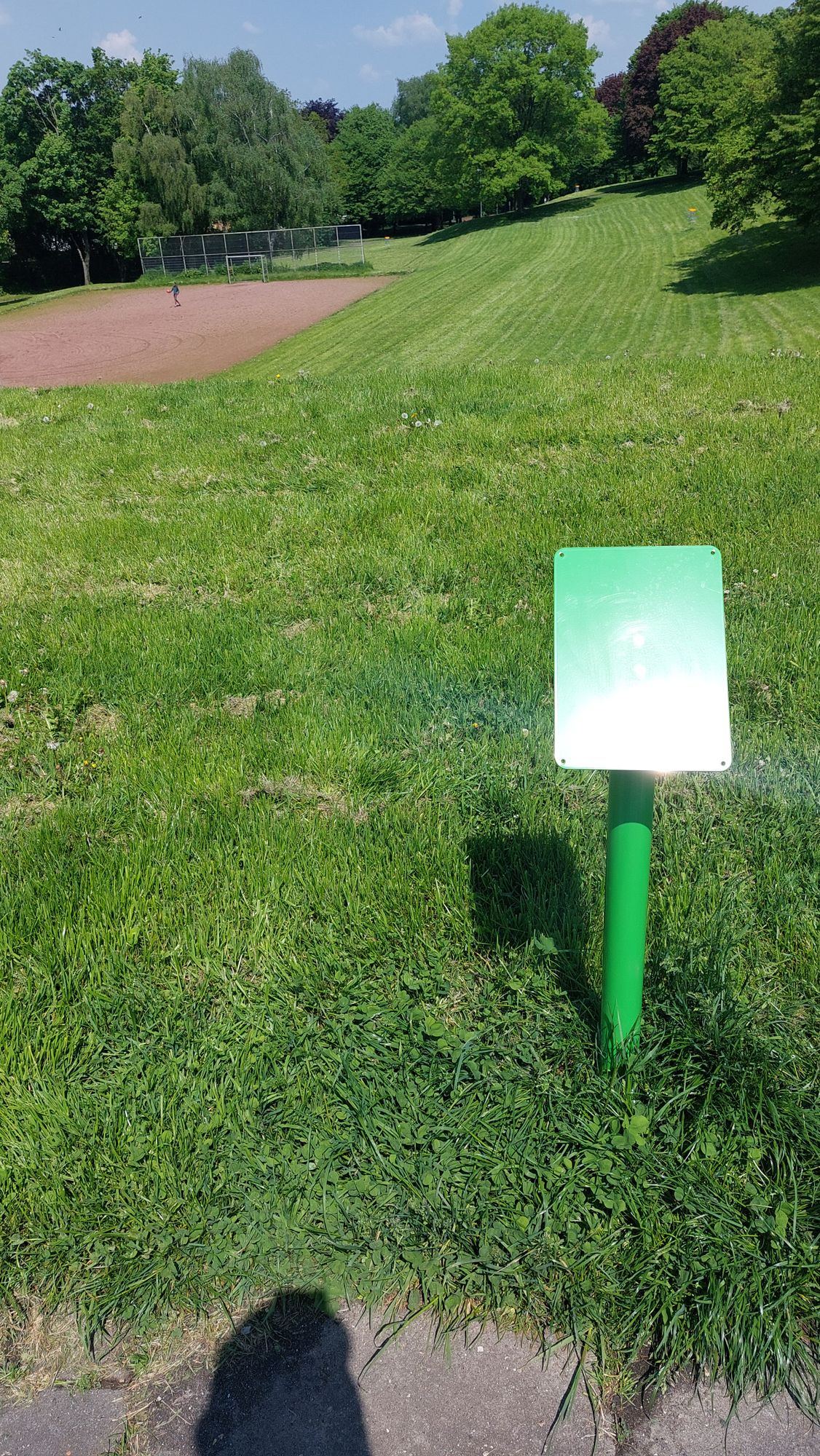 Tee off 1