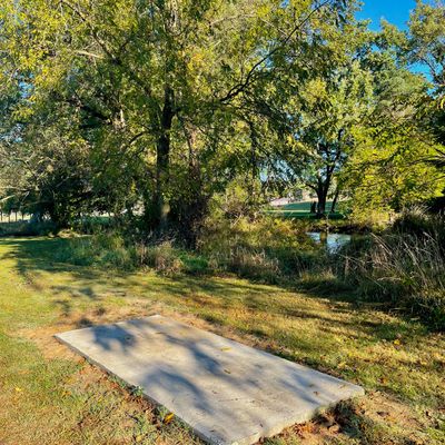 Buckshot Disc Golf Course is located next to McCoy Creek in Buchanan