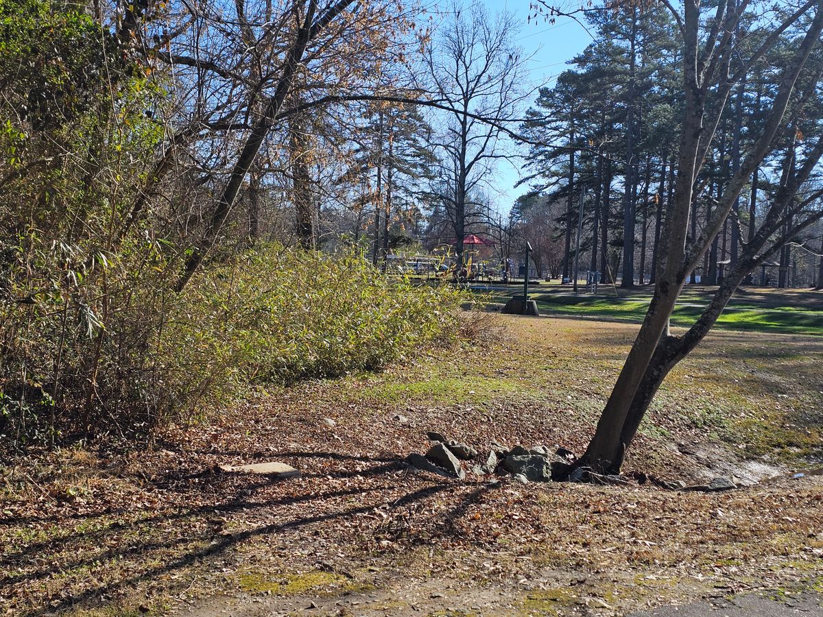 Hole 5 sign missing