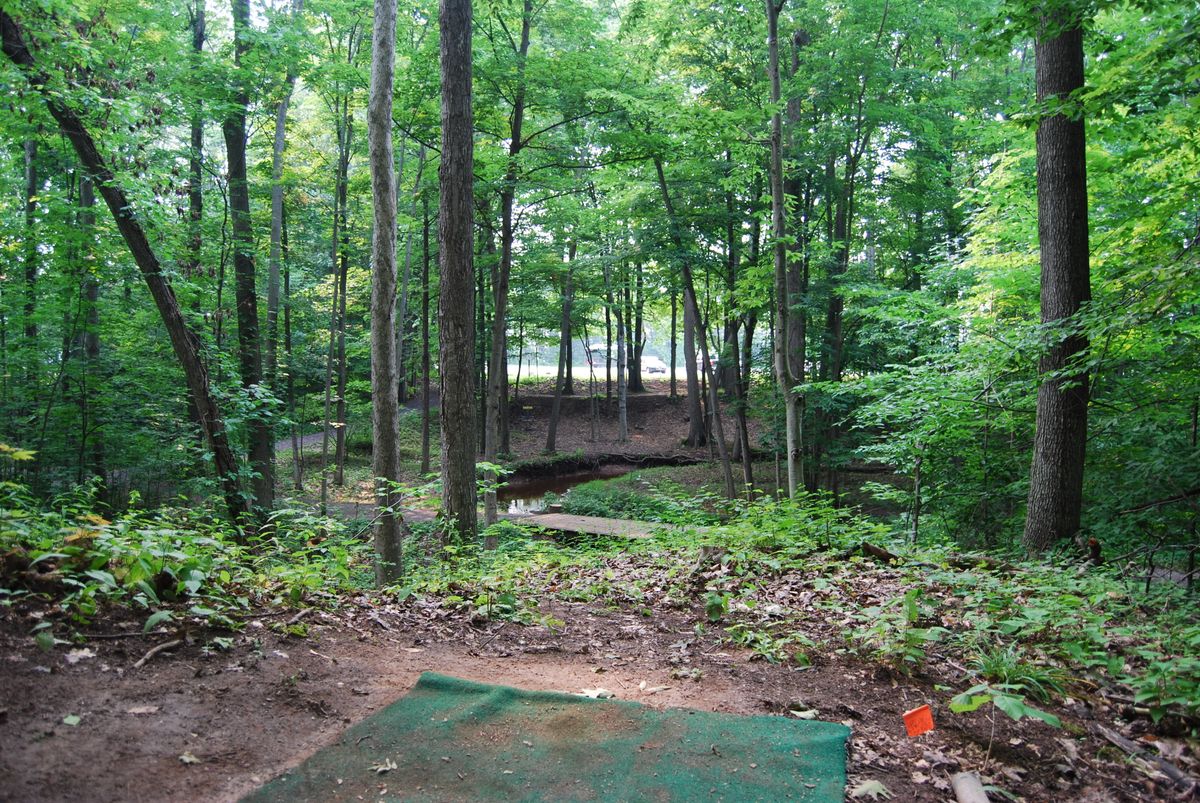 Hole 18 Short tee pad position and view