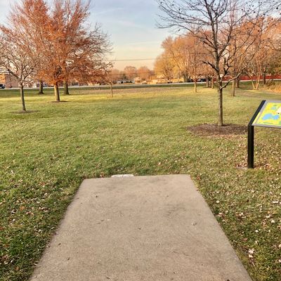 Hole 1 Par 3 190ft
