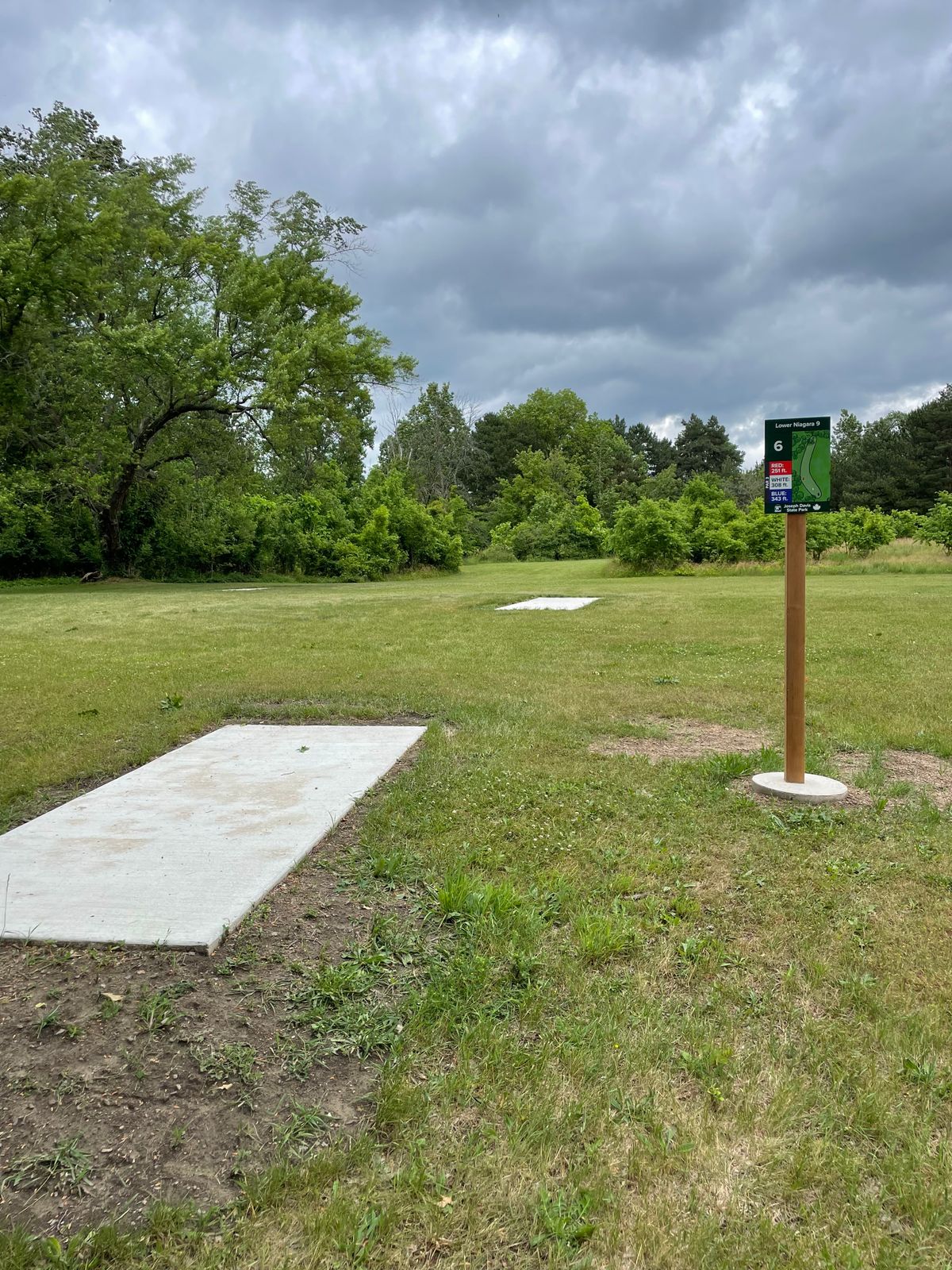 Hole 6 tees