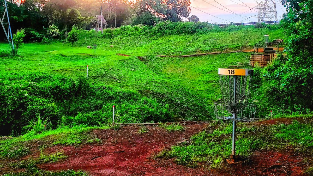 Gold 18's green looking towards Gold 2/PPC 3
