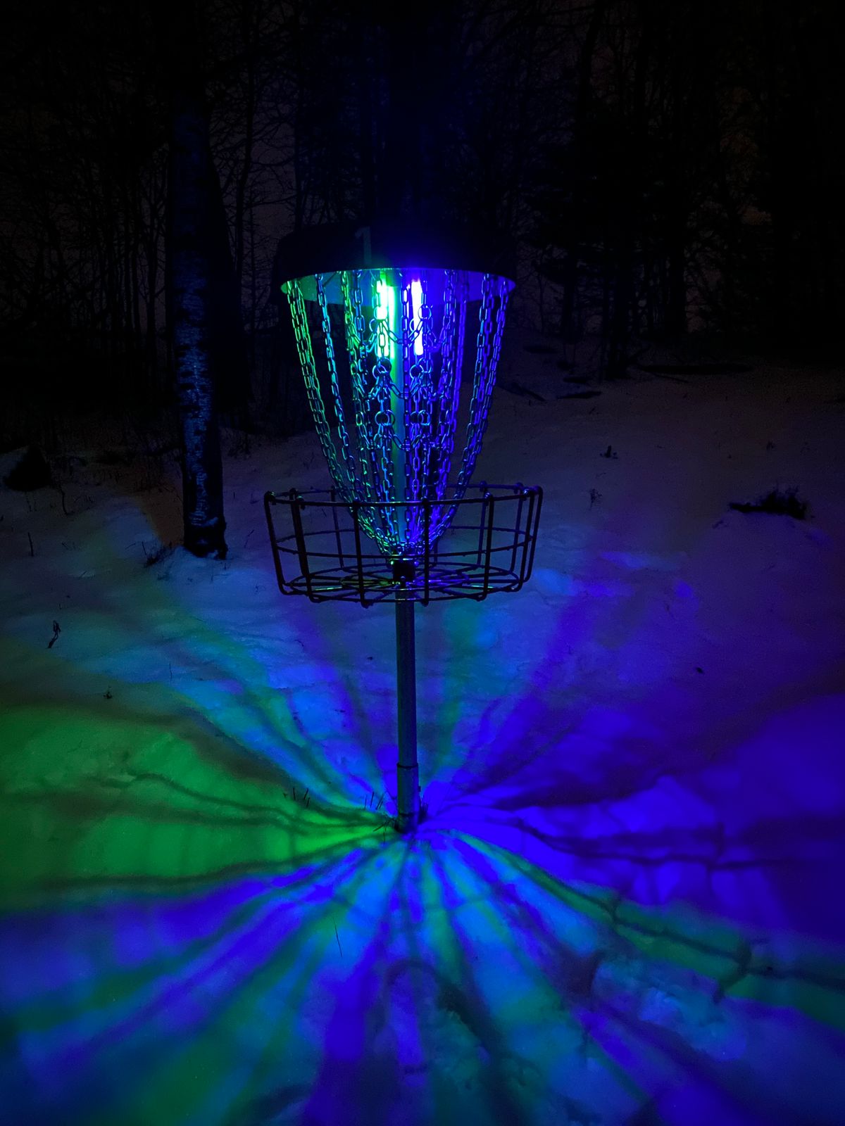 Hole 1 glow round