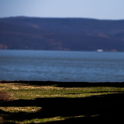 Hole 15 in the new layout, beautiful view to the lake.