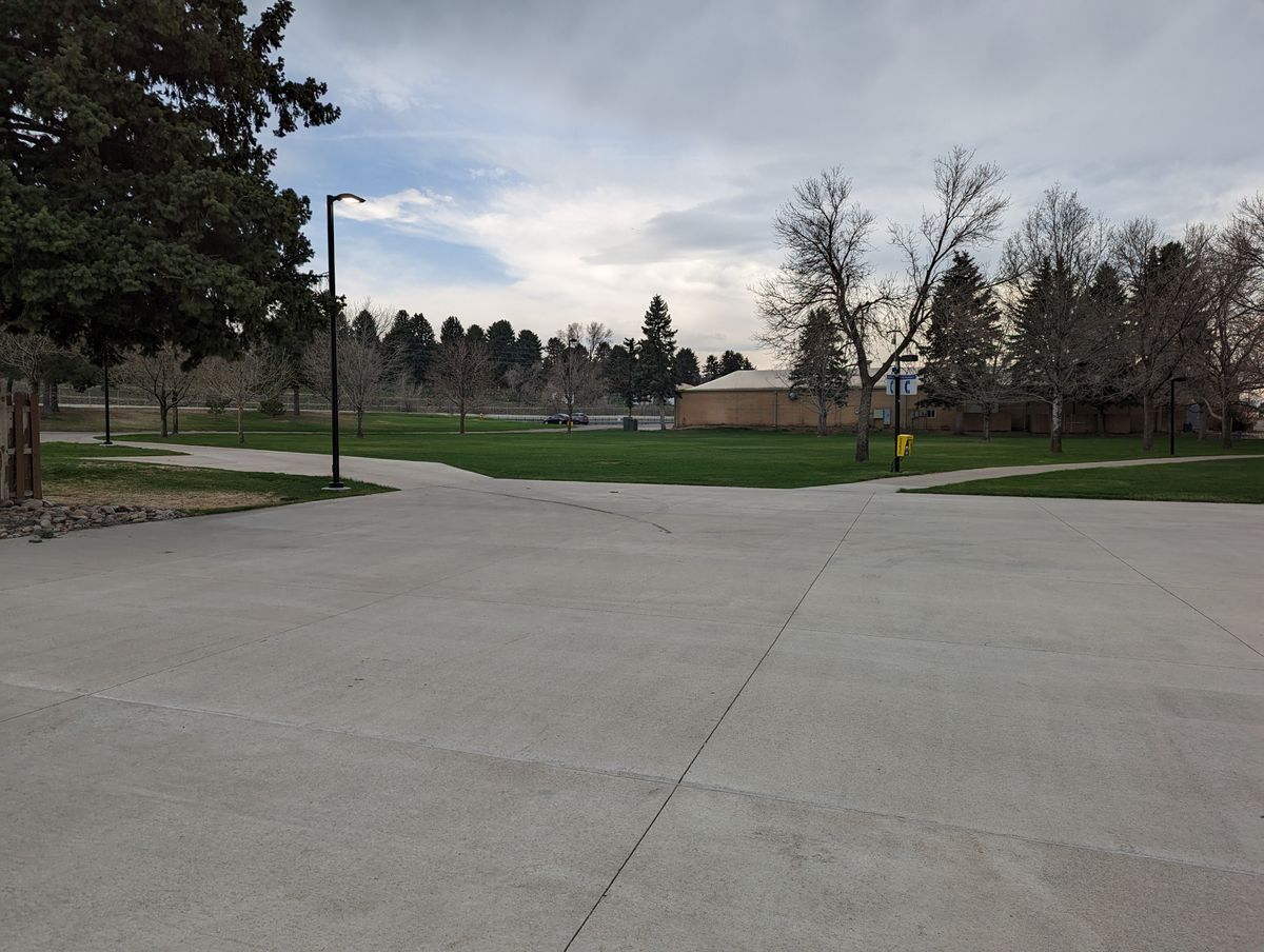 Hole 6 Long Tee