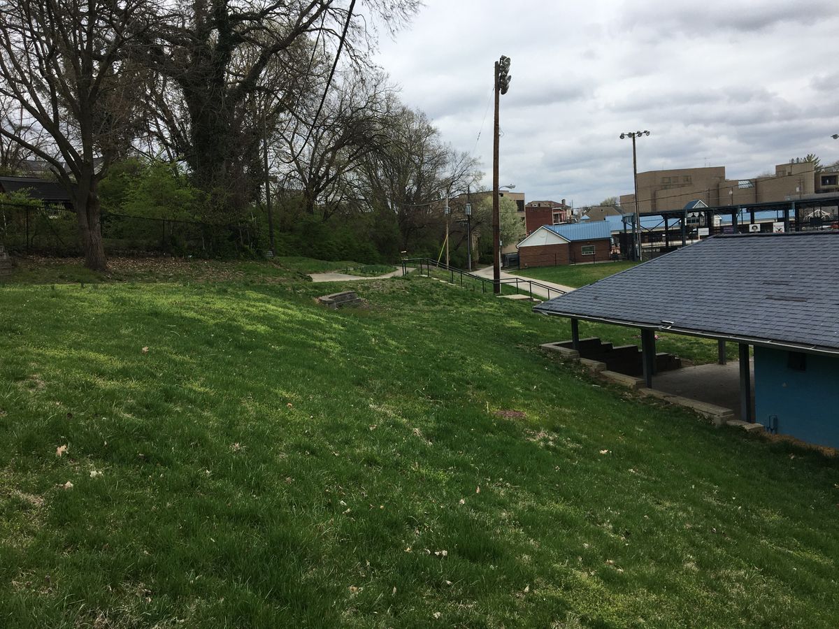 Hole 8