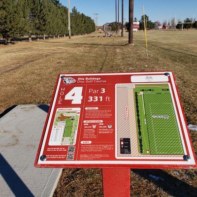 Hole 4: Tee sign