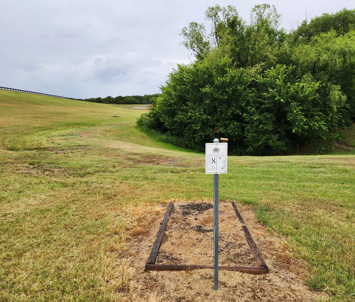 Hole 8 tee