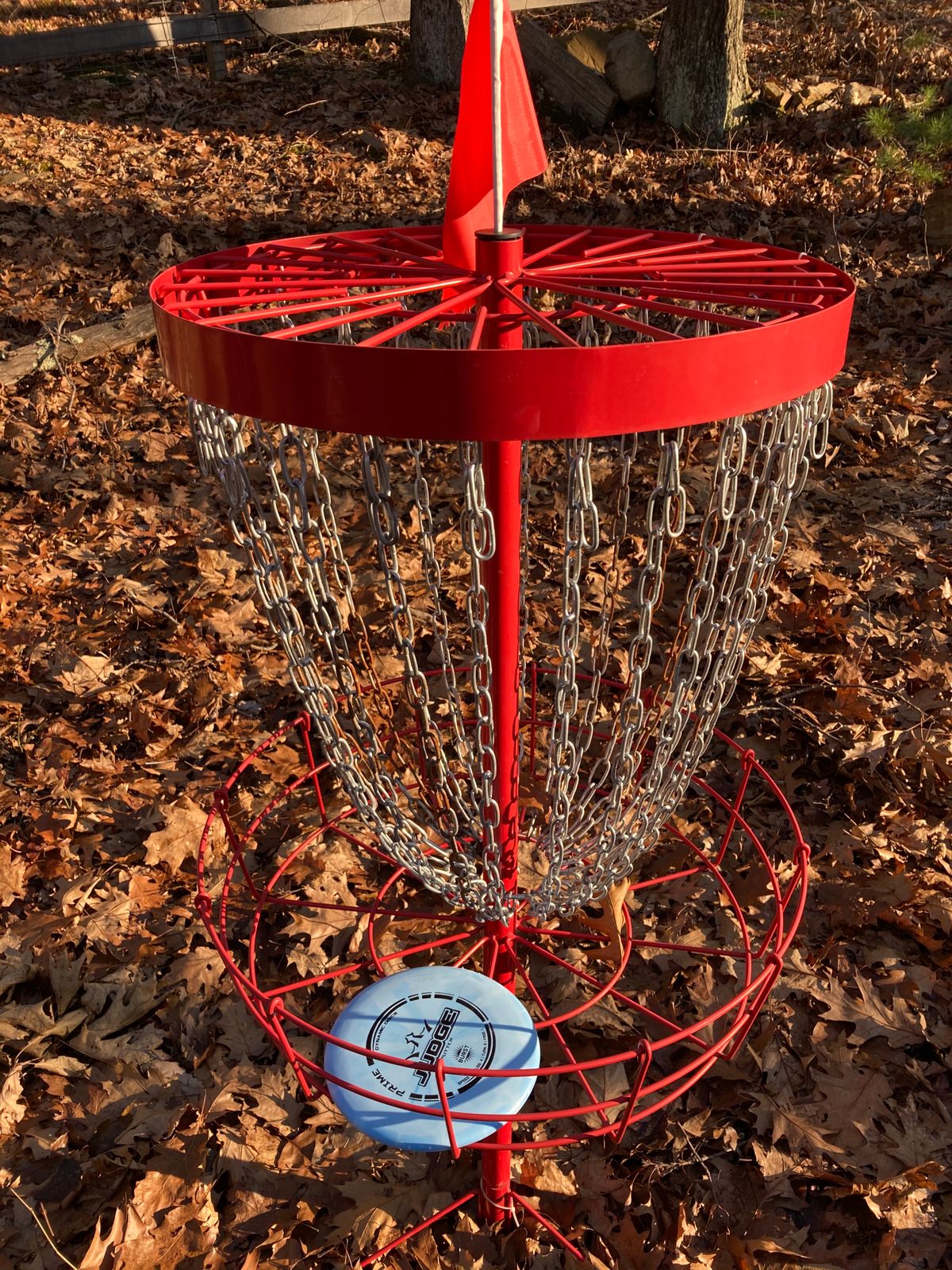 Single chain red baskets