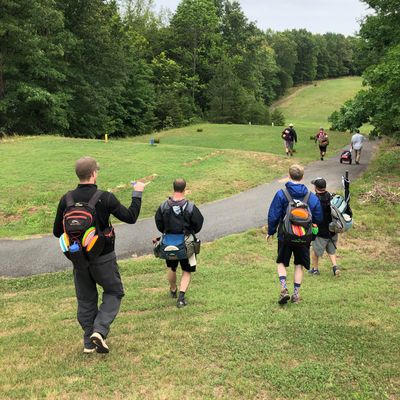 The walk from the practice basket to Hole 1 tees.