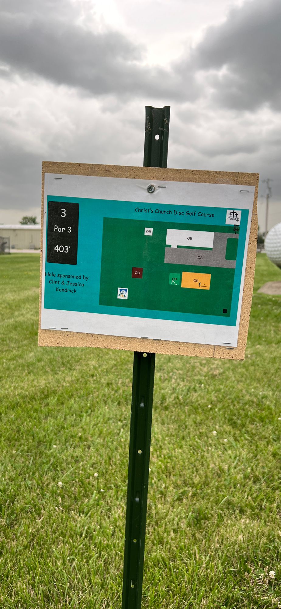 hole 3 sign/pad