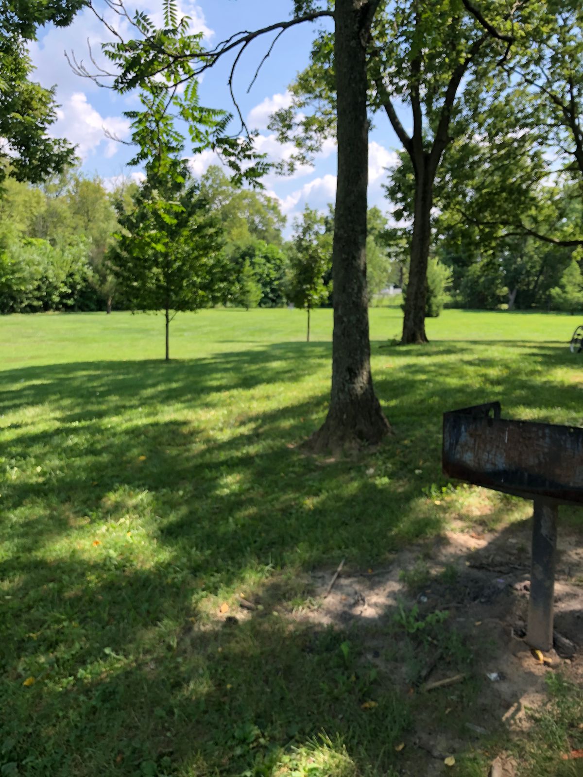 Tee 6: BBQ in the hill