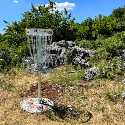 Hole #16 - “Paul’s Hill” - Trebjesa DiscGolfPark