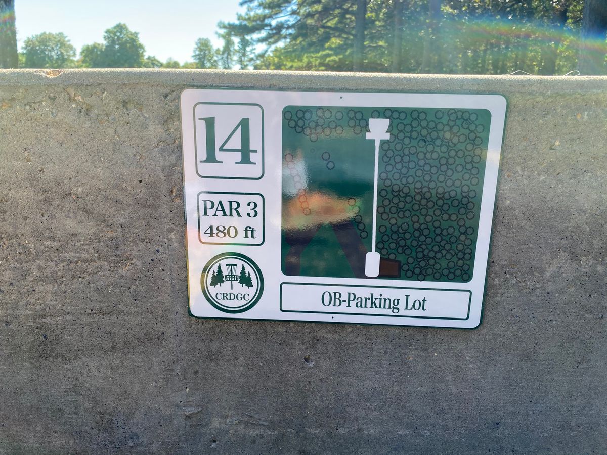 Hole 14 sign (white)