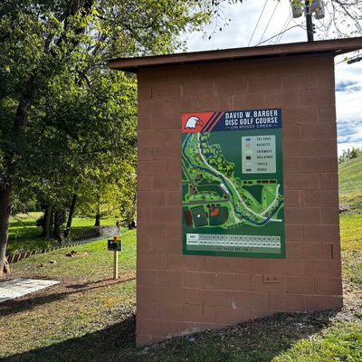 Course Map and hole 1 teepad