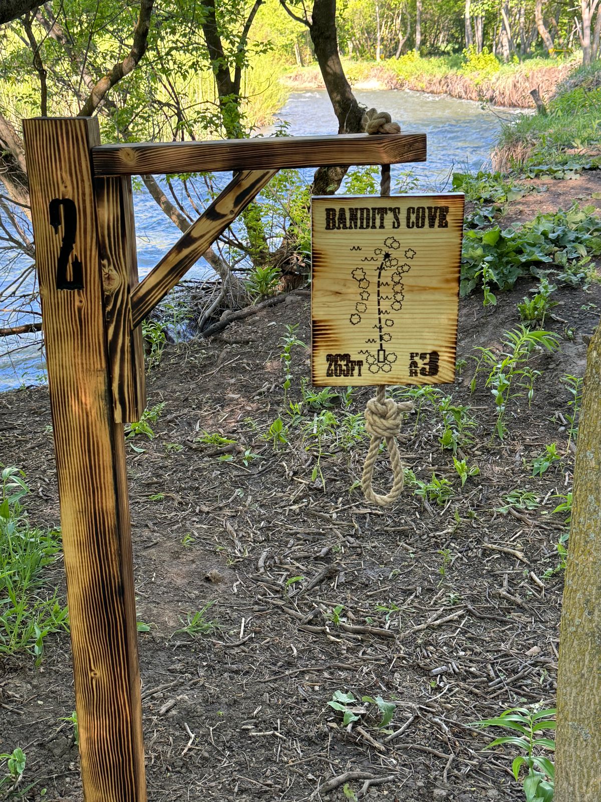 Hole two tee sign