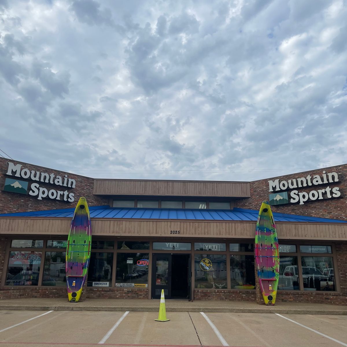The entrance of Mountain Sports.