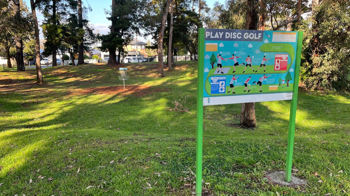 Putting practice basket.